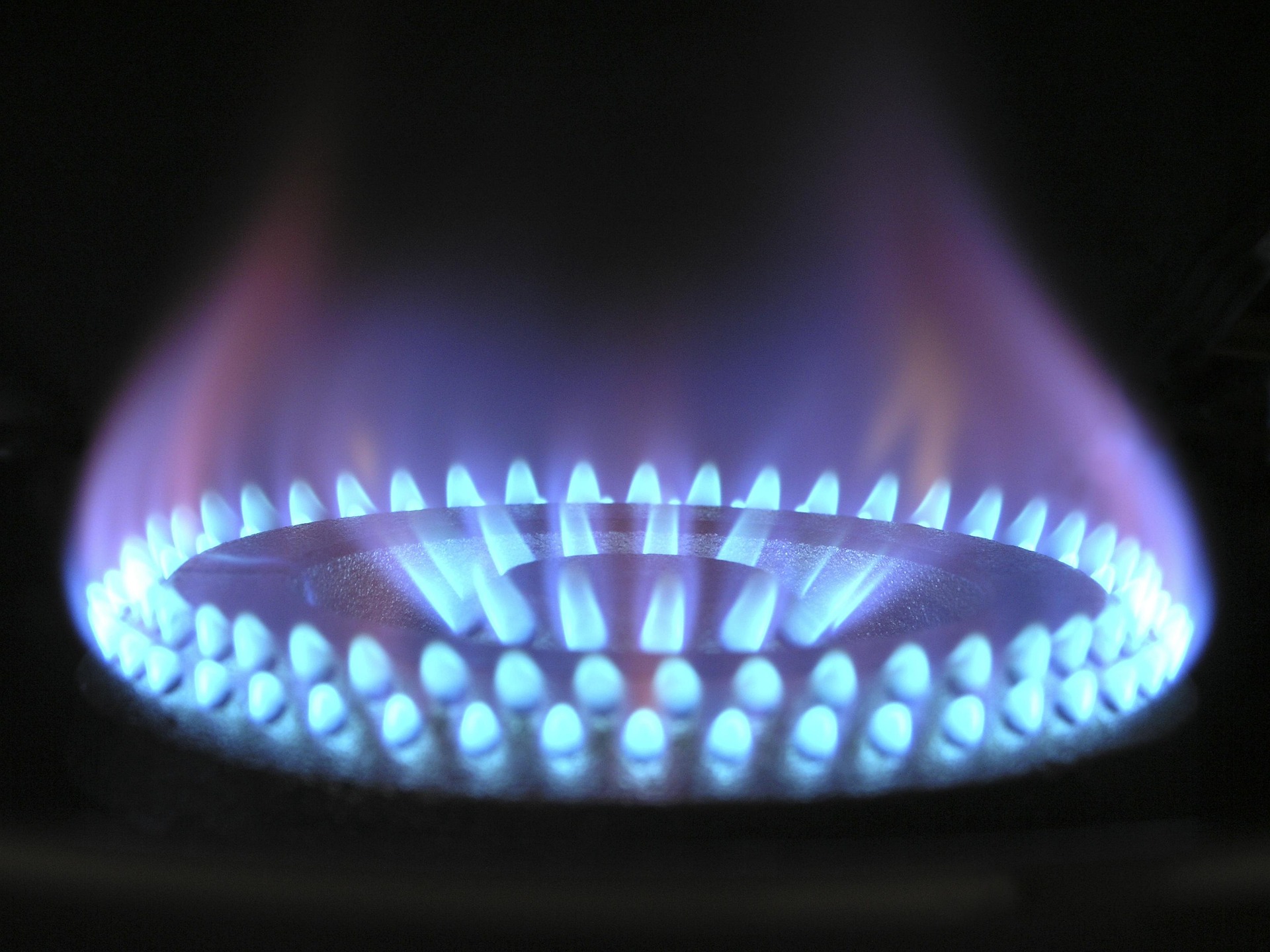 Gas_Flamme_Brenner_Bild von Steven auf Pixabay_Website.jpg