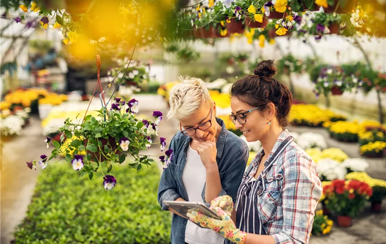 Frauen_Gartencenter_Ausbildung_iStock-915892582K.jpg