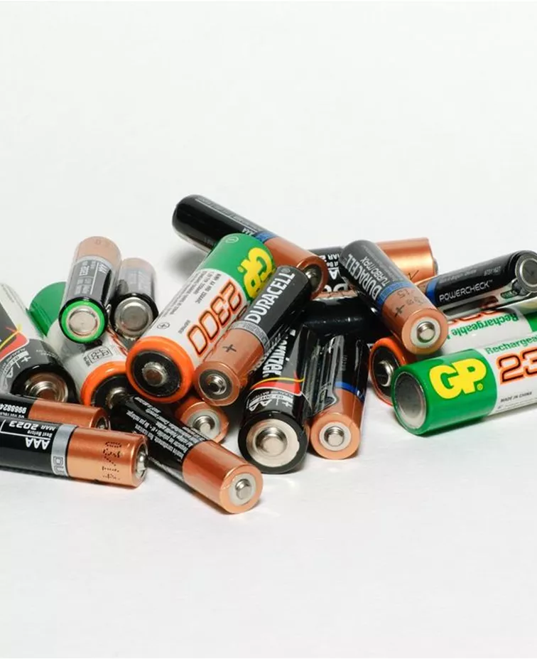 Batterien_Stapel_Bild von Андрей Баклан auf Pixabay.jpg