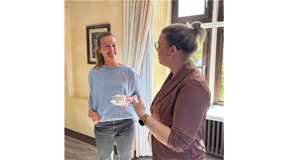 1_Gespräch2.jpg
